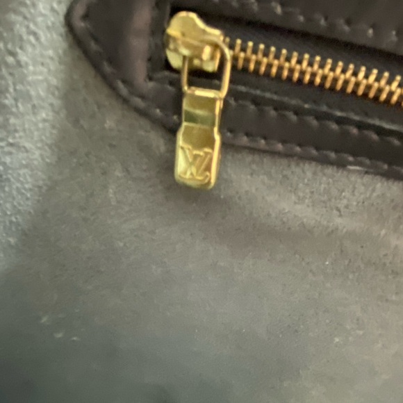 LV Black Epi Purse Authentic - Picture 8 of 13